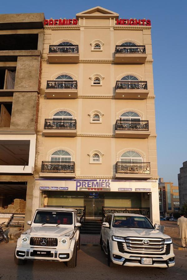 Готель Premier Heights Jhelum Екстер'єр фото
