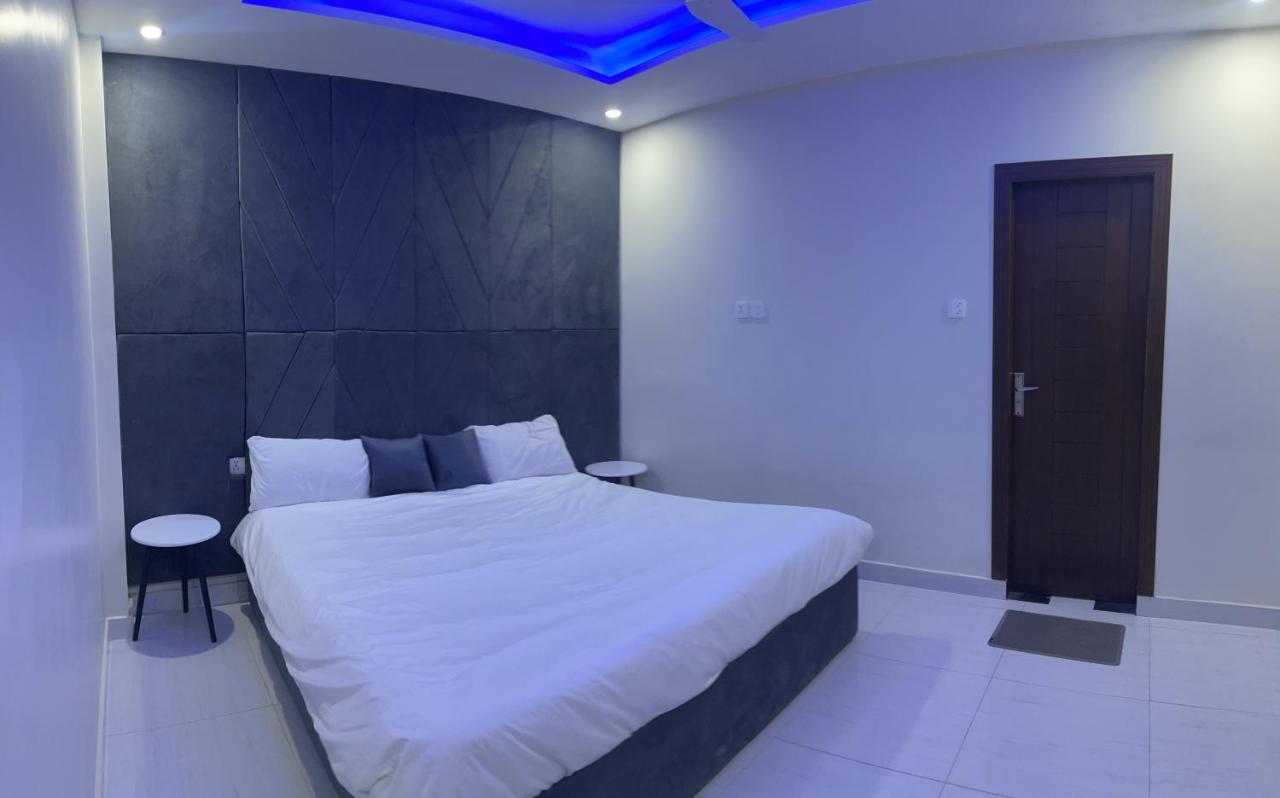 Готель Premier Heights Jhelum Екстер'єр фото