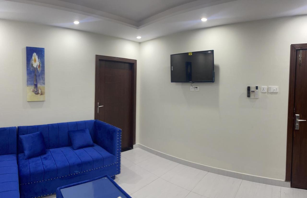 Готель Premier Heights Jhelum Екстер'єр фото