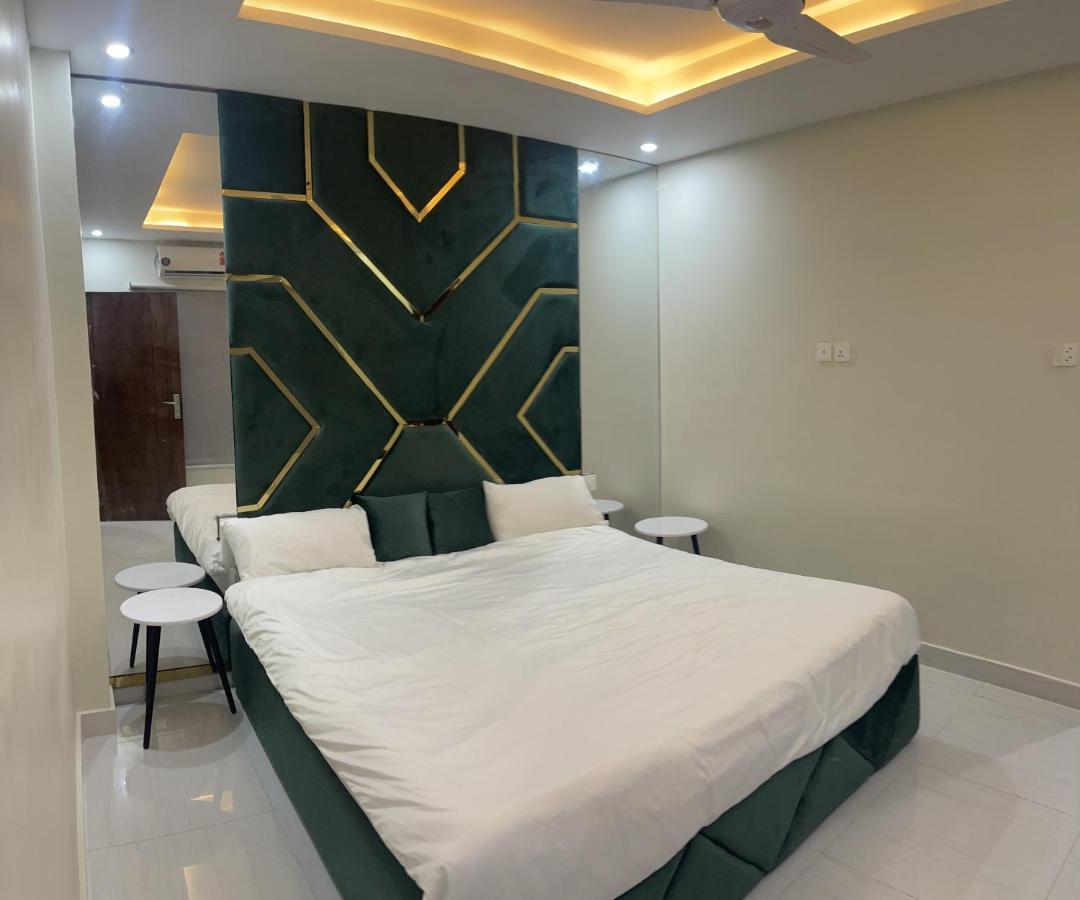 Готель Premier Heights Jhelum Екстер'єр фото