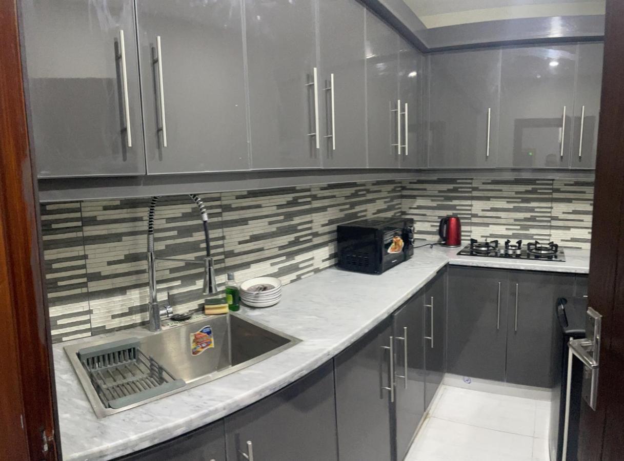 Готель Premier Heights Jhelum Екстер'єр фото